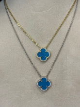 Load image into Gallery viewer, Luxe Clover Pendant
